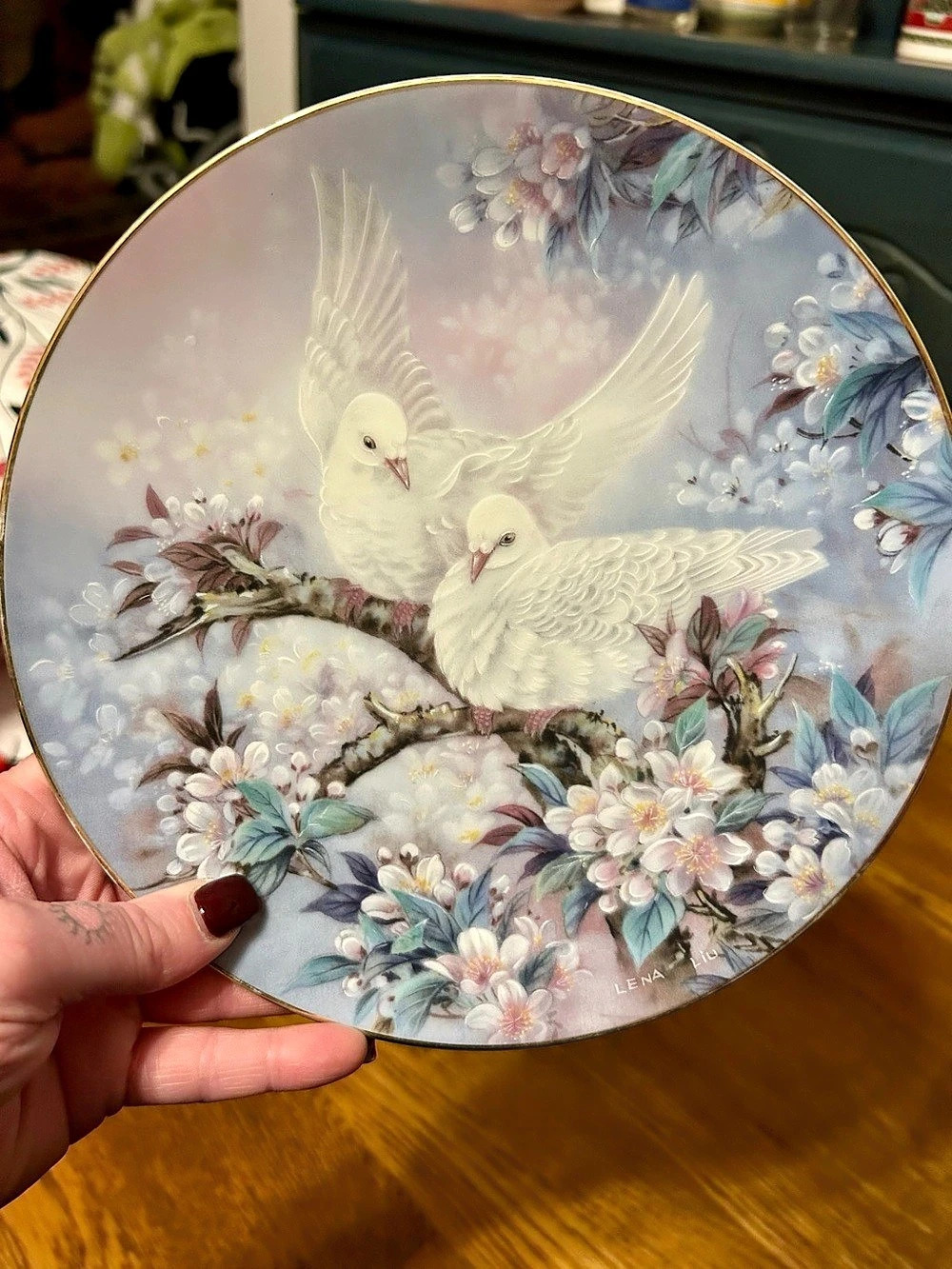 Vintage 90s "The Doves" Lena Liu “On Wings of Snow” Collection Plate